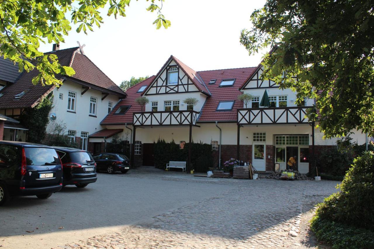 Schloms Hof Apartamento Waffensen Exterior foto